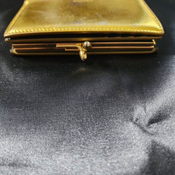 Jil Sander Gold Metallic Goji Wallet - Picture 5 of 13